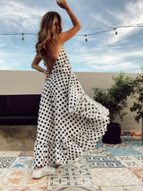 Vestido Suspensivo fondo negro y fondo blanco