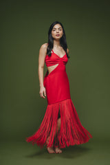 Vestido Cut Out rojo con flecos